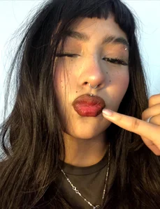 SariBm sexy girl Pic 5