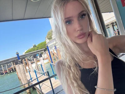 Alicekittyy Public Bilde 2