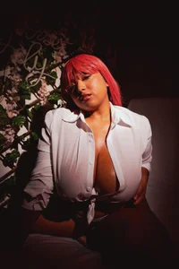 Kenya--Buhle Let's get serious Pic