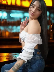 alaia_blue happy Pic