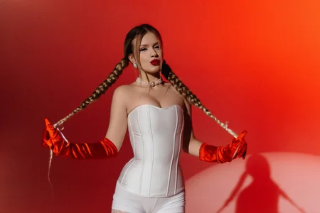 MilanaBalmain kullanıcısının Shall we play? albümü -  4 fotoğraf