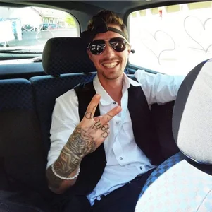 dennis1590 Public Hình 2