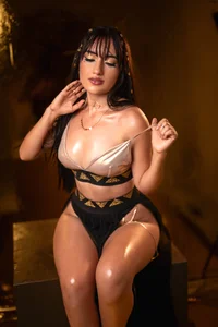 alison_collins Your favorite Greek goddess!!! Foto 3