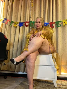 girl_amada I MAKE SO HAPPY зображення 4