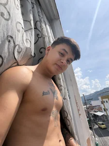 Cristopher_strongの☀️😋の 2枚の写真