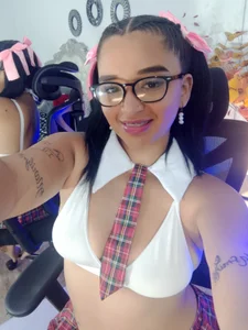 AlexxaGomez School girl 🤓🤓🥰 Pic 7