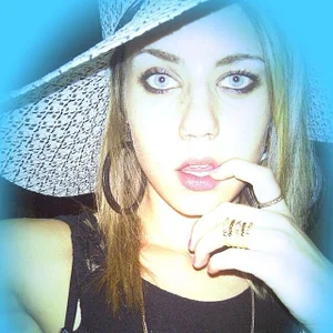 Missme4bdn: Me ( 3 фото)