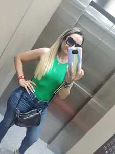 BridgetRodriguez I like me blonde! Pic 2