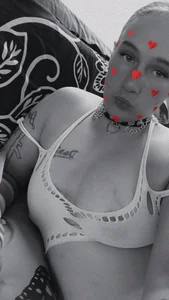 Sluttycatwomen's photo