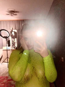 Polly_Tingle neon dream Pic 7