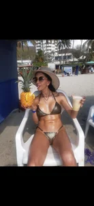 LunaZambrano Paseando Pic 2