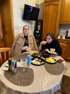 RussianGirls_ Russian cheerful table😹😹😹❤️❤️❤️ Foto 3