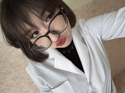 Bella_Voraesynd: Public ( 2 фото)