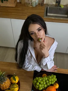 EvaCanton: Shall we continue on the kitchen table? 🍹 ( 7 фото)