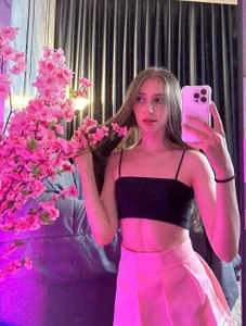 May-Rose's photo