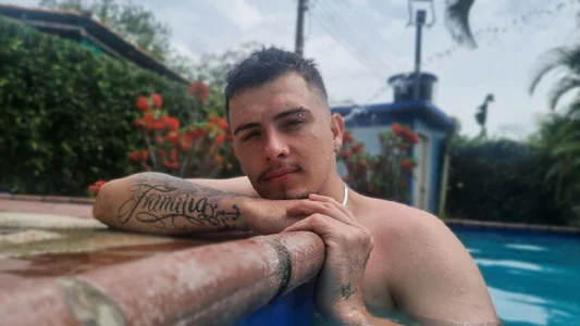 Pool day! 🌞🏖 de colby_scott  Imagens