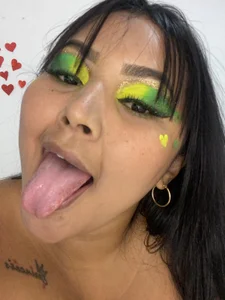 sashaoficial_ Pretty face Pic 2