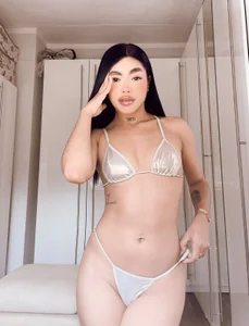 sussie_thompsom good girl Pic 2
