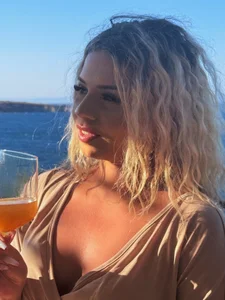 maddisonblush ☀️🏖️🏰 slika