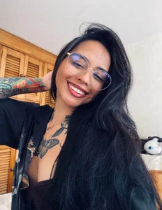 Vanessarte_のMore natural?の 2枚の写真