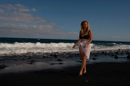 Ellieblessom Public Poză