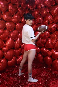 Axel__Evans “May love find us playing on the same team 🏈❤️ รูป  2