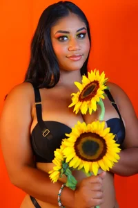 SSCARLETH_ SUNFLOWERS Hình 6