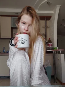 LynetHakes Where I Was Not Pic 3