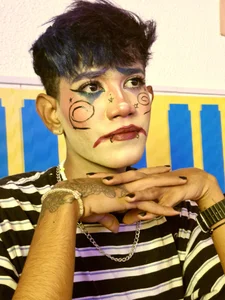 andrew_uwu_ kullanıcısının Sad girl and bad girl 🫦 albümü -  2 fotoğraf