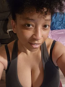 Marie-Petite Sweaty Selfies Pic 3