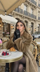 10Massive_DominantDoll-xx ENJOYING EUROPE Foto 3