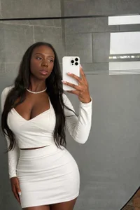 Zoe_Ravenn Public Foto 4