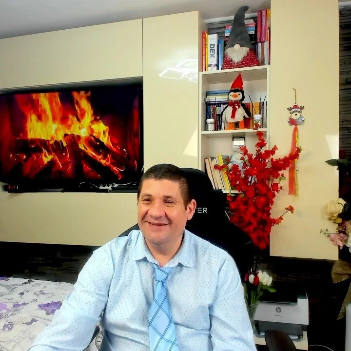 SpartacusDaddy48 님의 트렌드 중인 사진  7508개