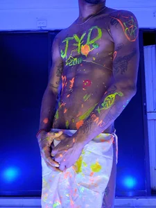 josua_smith paint in my body Pic 3