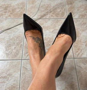 Heels 👠 od ReallyLustfulWoman  snímek