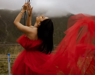 Cherry Red de Anais_Bloom  4 Imagens