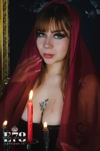 Gabby_evanns Halloween 🎃🎭 Gambar 3