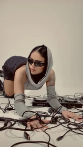 SashaAiko Let it run thru your veins 🎧 Pic 7