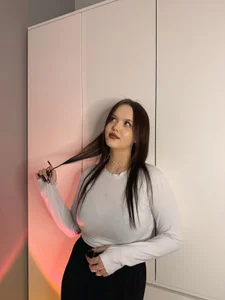 Betty__DavvisPublic图片 2