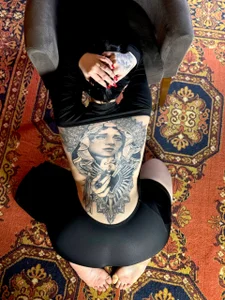 Bonnie_White she looks at you Gambar 3