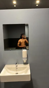 XXX de MozeyNL  photos