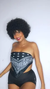 SheyLopez Public Pic 2