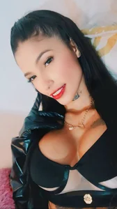 Antonellasmith00 KISSES Pic