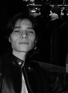 Sylasfrost Public টি ছবি