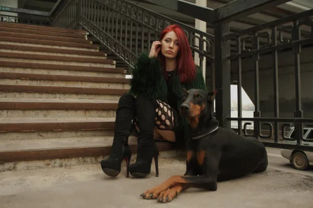 MissBeverlyMills Do you want to be in his place? Pic 6