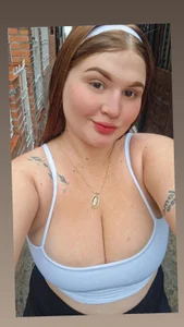 valentina-diiaz Your pretty girl 🤍🤍 Pic 2