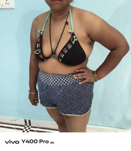 Nehasexy26 Public Pic 3