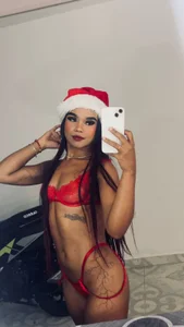 mia_fernandのYour sexy Mrs. Claus🎅🔥の枚の写真