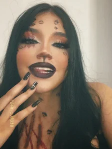 PAULETEJOHNSON: RAWWW🐈‍⬛🩷 ( 2 фото)