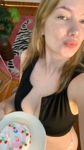 Torilush's 🥳Happy 20th Birthday Sex Photo 2
